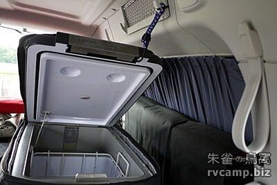 VW 福斯 CADDY 2.0 Maxi 4motion 露營用車中床組規劃分享